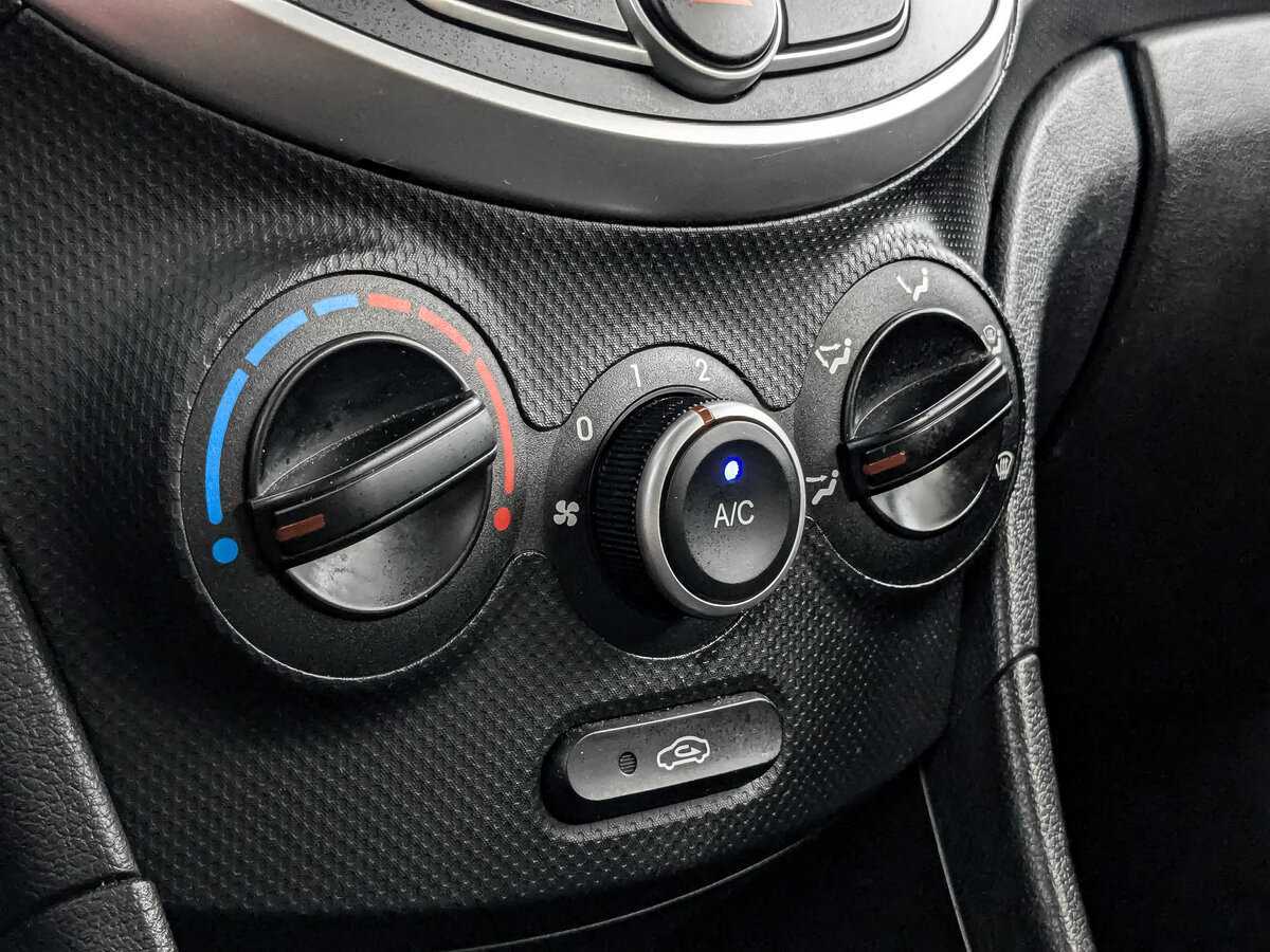 Hyundai Solaris, 2013 Фото №17