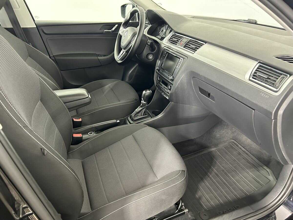 Skoda Rapid, 2014 Фото №14