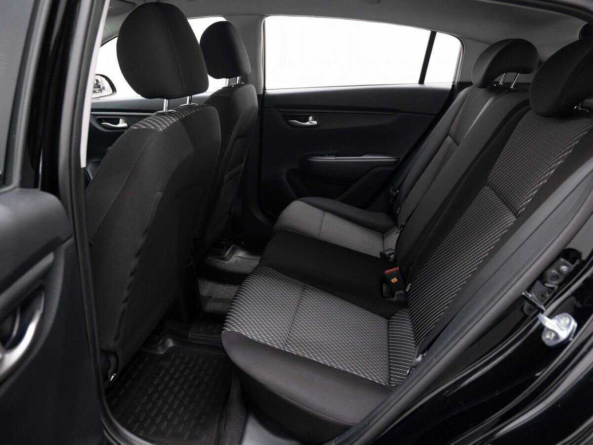 Kia Rio X-Line, 2018 Фото №9