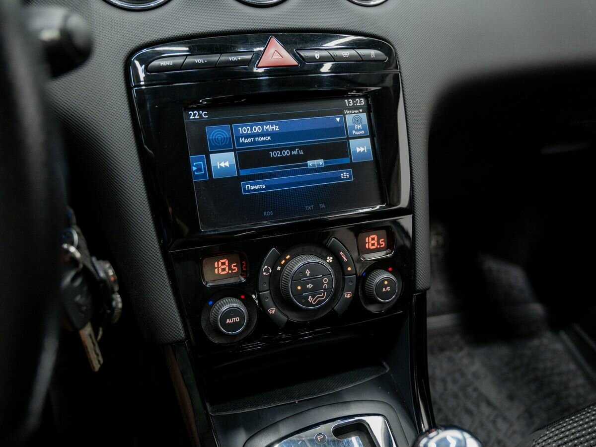 Peugeot 408, 2017 Фото №18