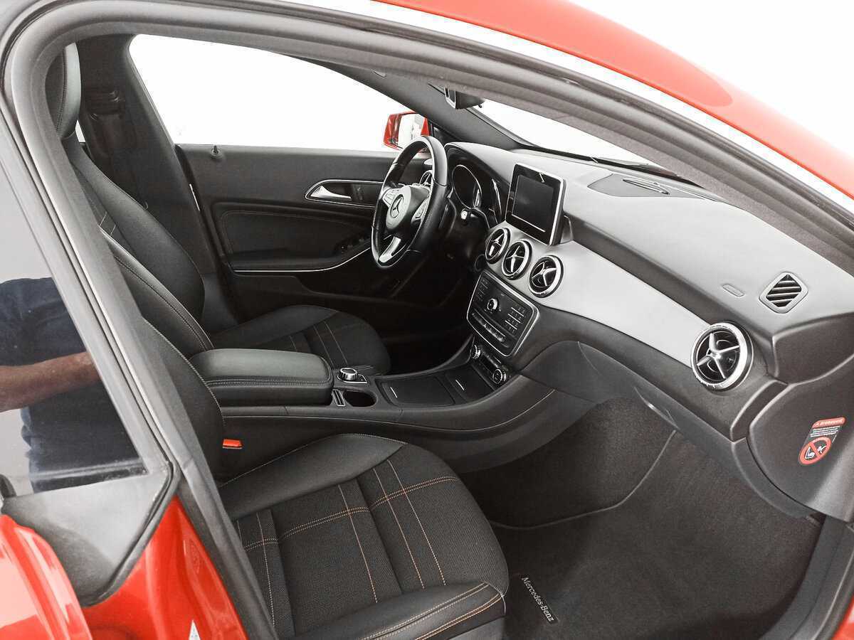 Mercedes-Benz CLA 200, 2015 Фото №9