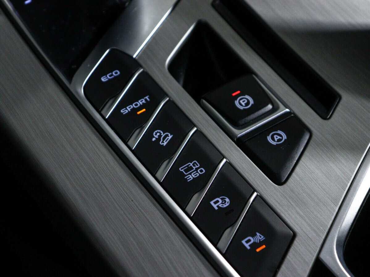 Geely Coolray, 2021 Фото №19