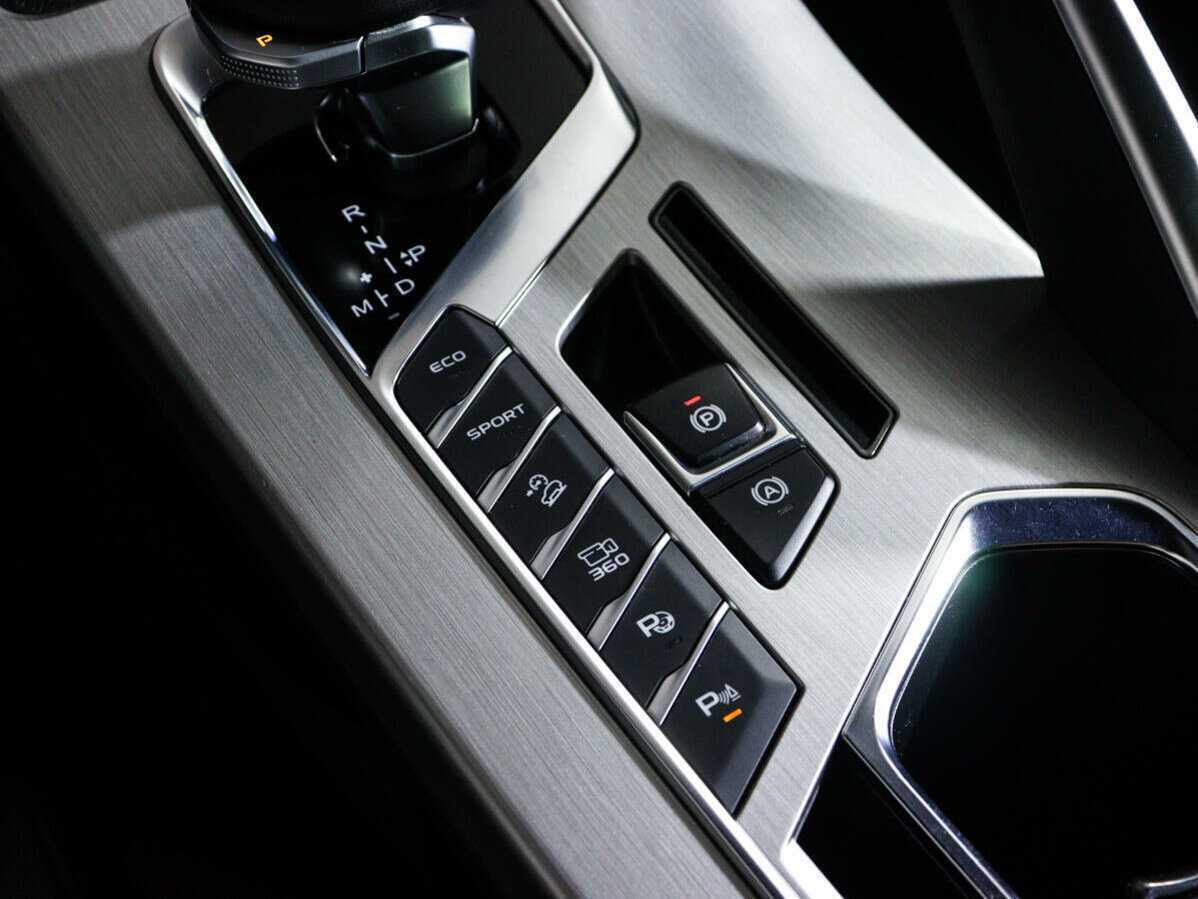 Geely Coolray, 2022 Фото №18