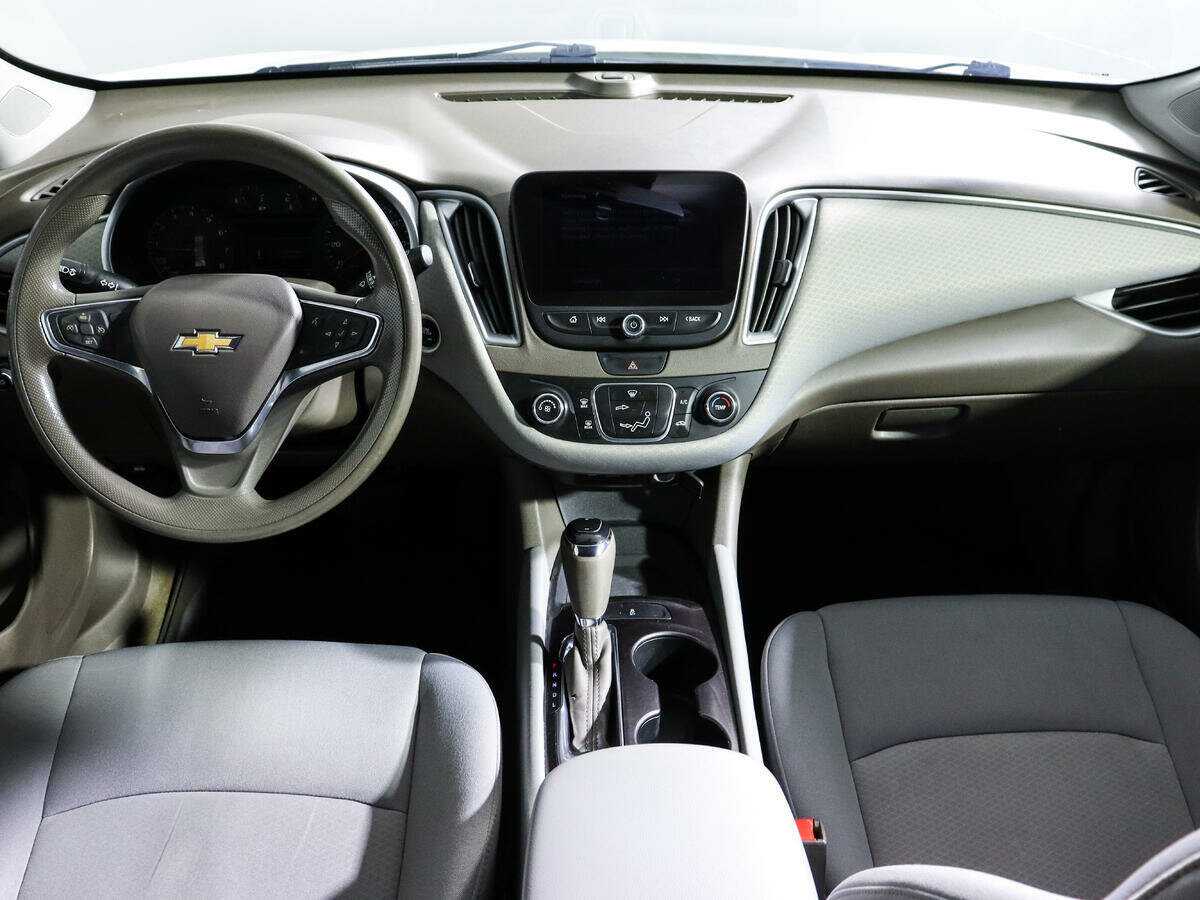 Chevrolet Malibu, 2019 Фото №12