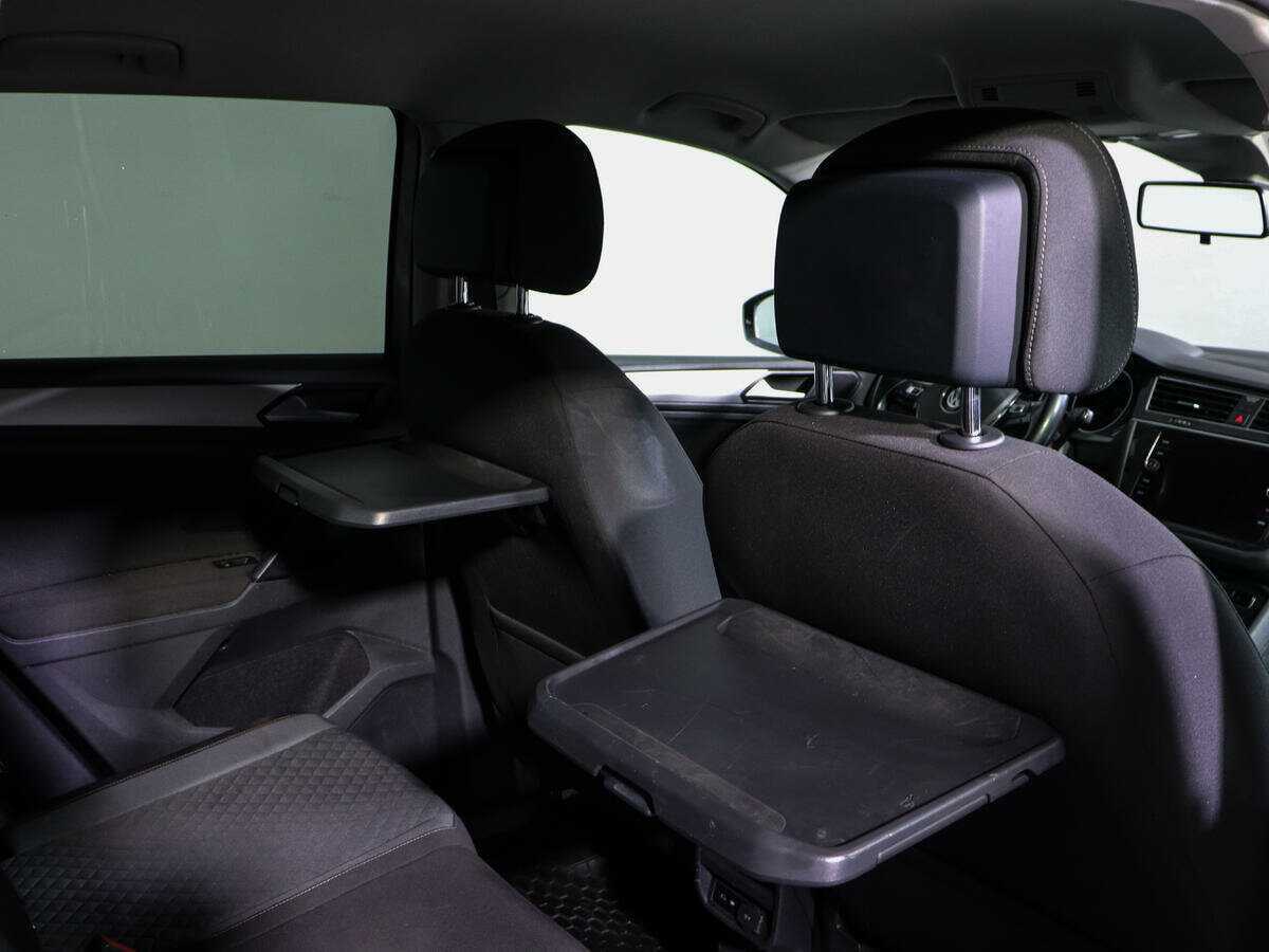 Volkswagen Tiguan, 2020 Фото №15