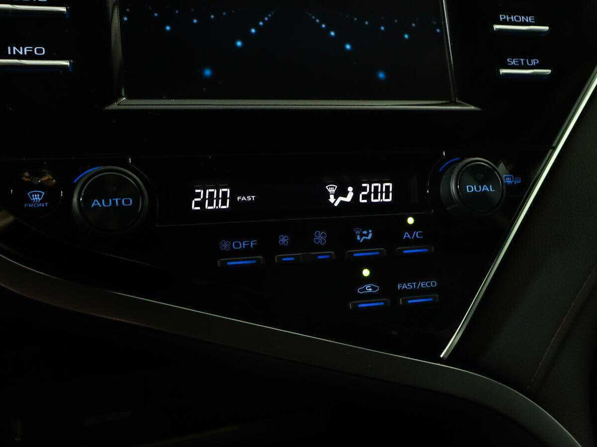 Toyota Camry, 2020 Фото №14
