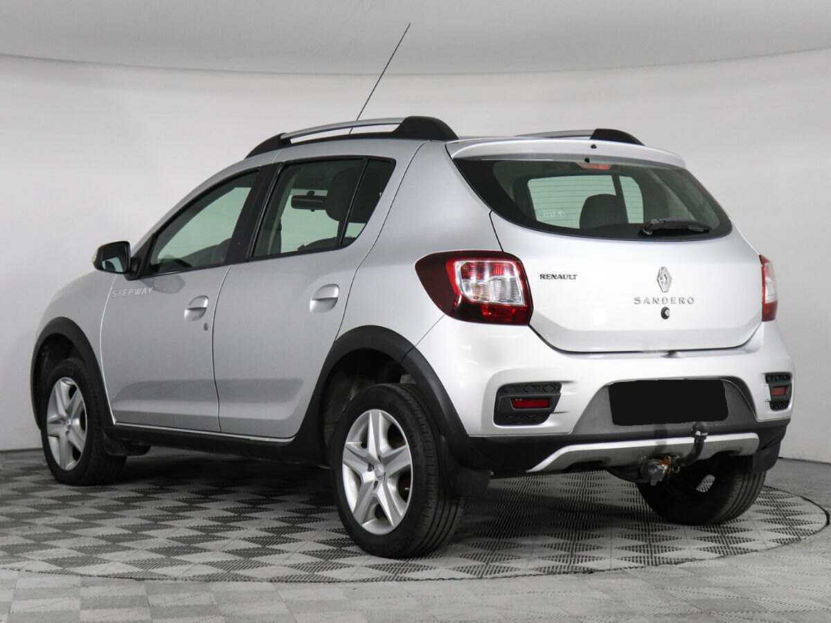 Renault Sandero Stepway, 2016 - 85 990 км. | Фото №7