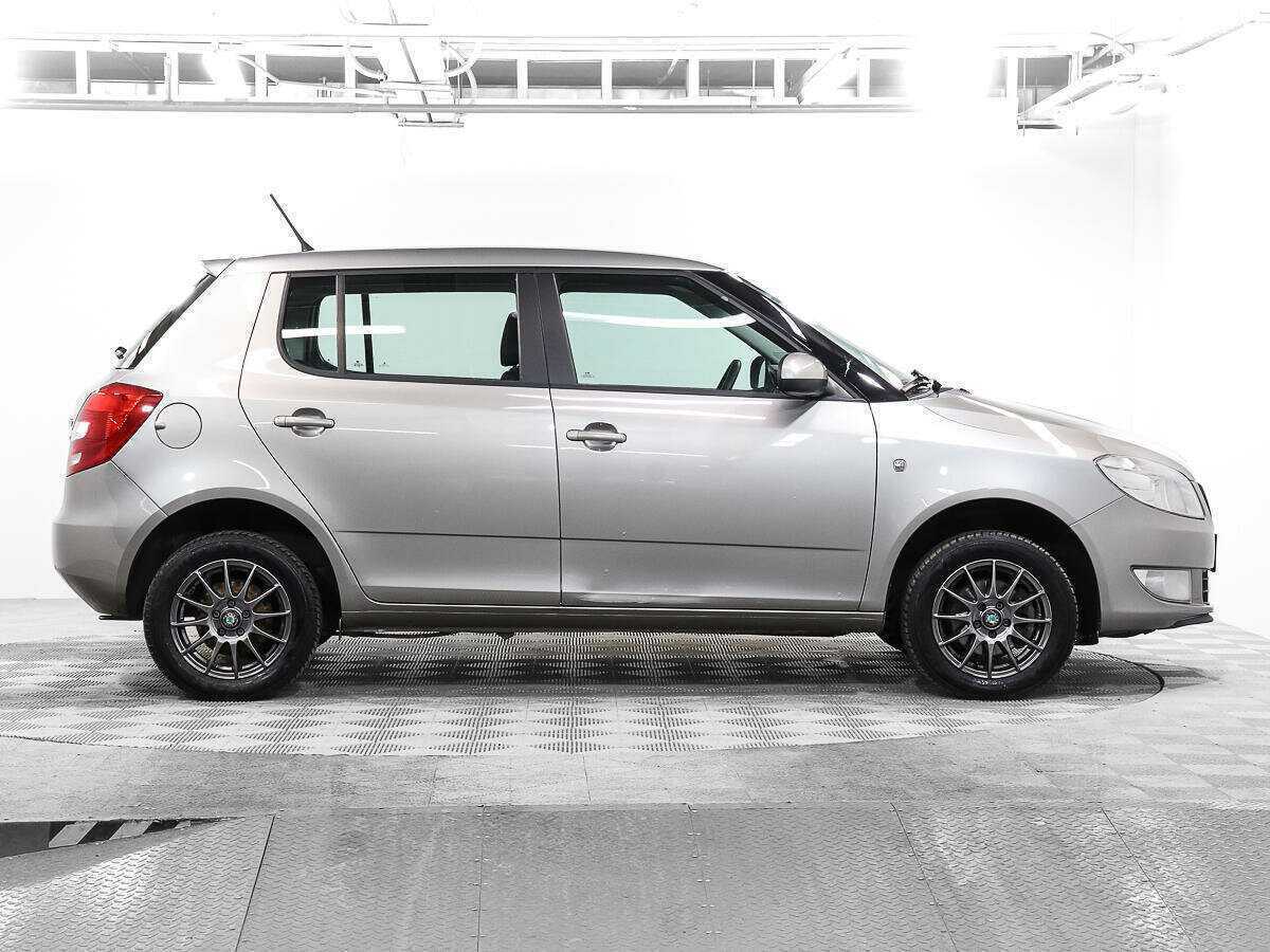 Skoda Fabia, 2012 Фото №4