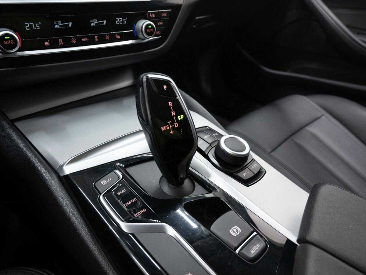 BMW 5 серии 520i, 2019 Фото №26