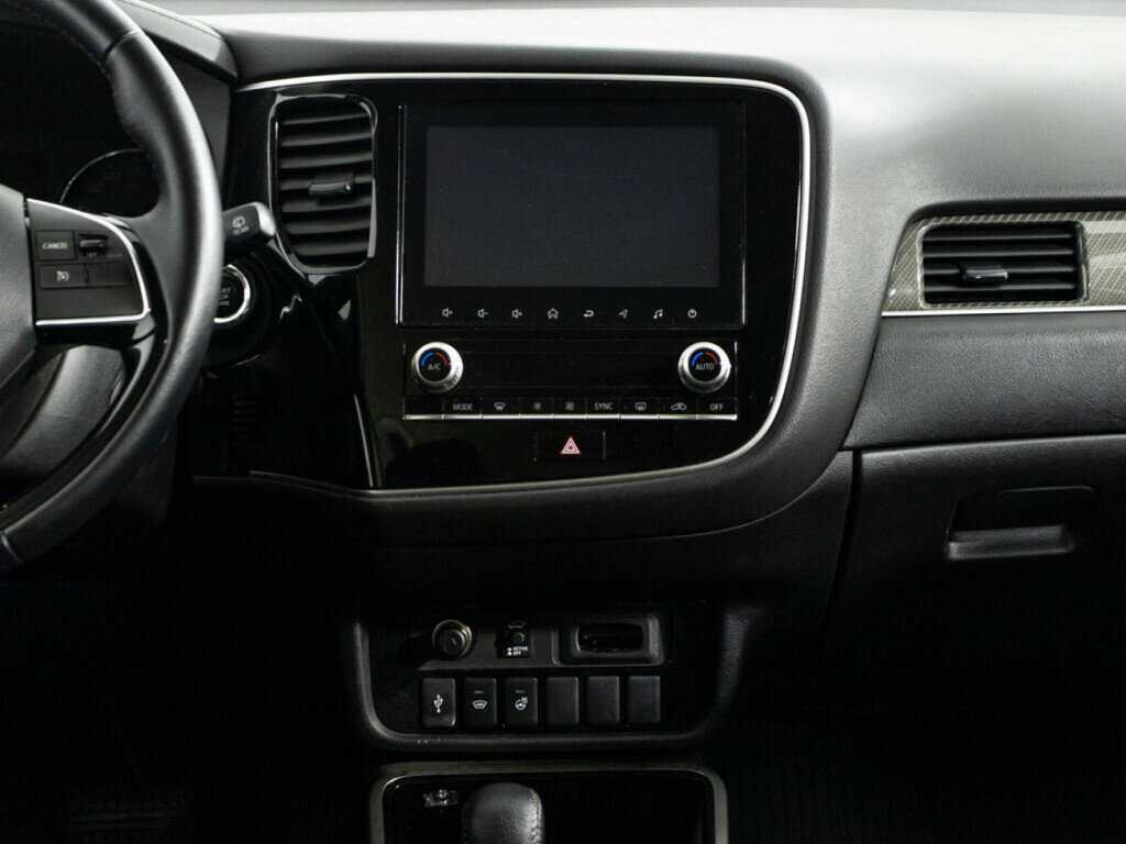 Mitsubishi Outlander, 2021 Фото №14