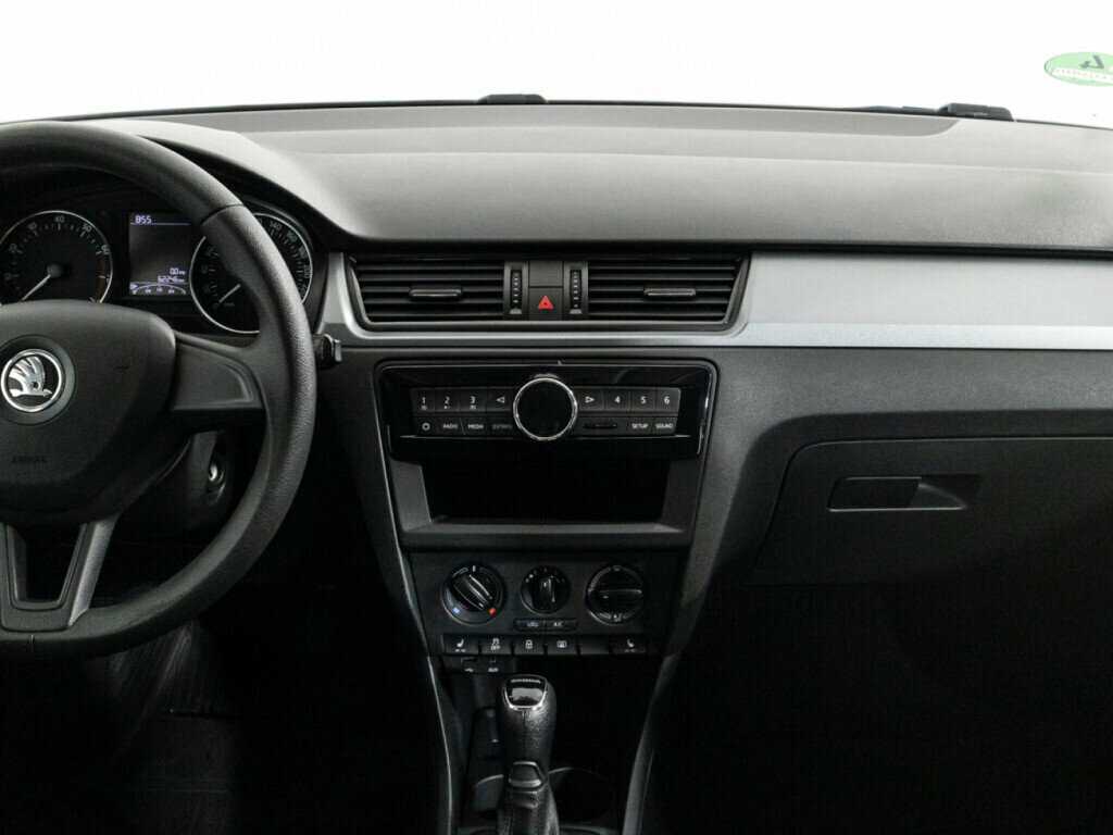 Skoda Rapid, 2017 Фото №14