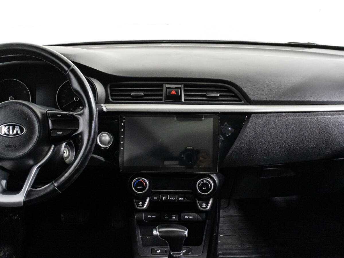 Kia Rio, 2017 Фото №15