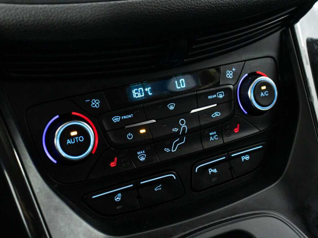 Ford Kuga, 2018 Фото №18