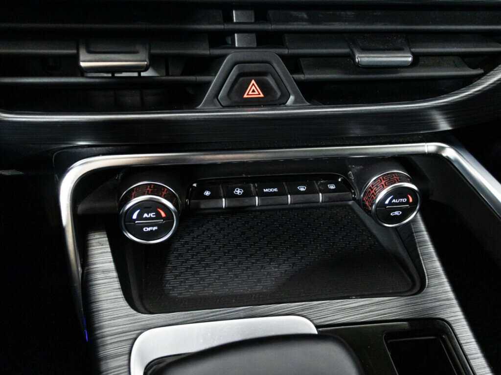 Geely Tugella, 2022 Фото №20