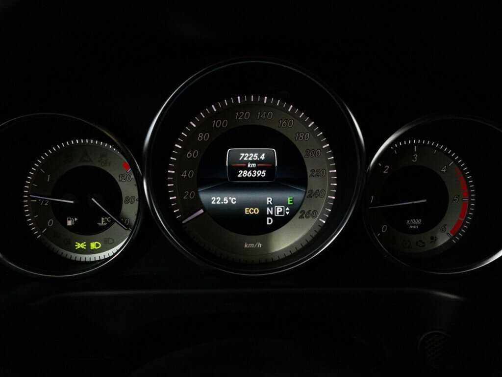 Mercedes-Benz E-Класс 250 CDI, 2014 Фото №12