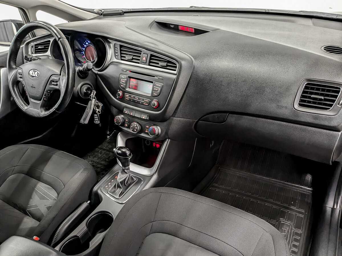Kia Ceed, 2015 Фото №11