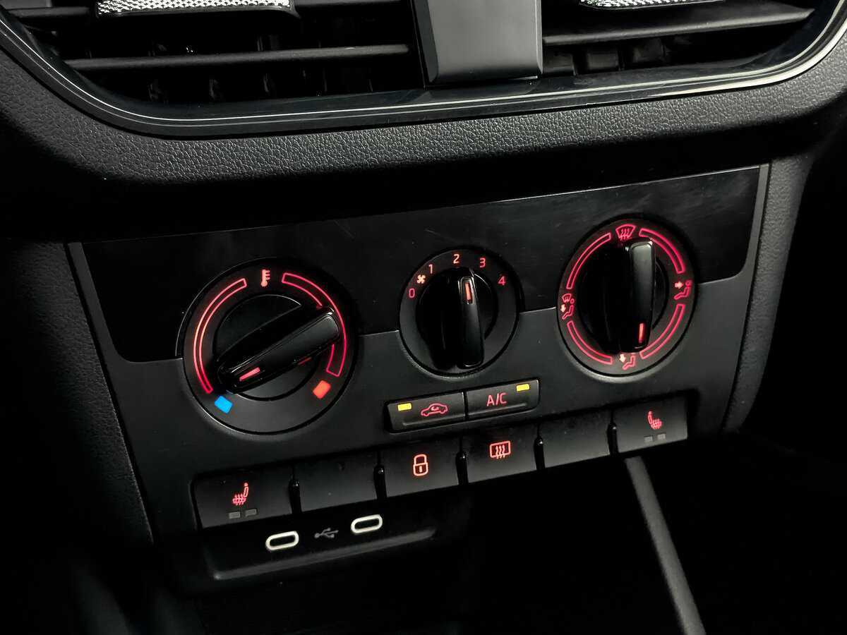 Volkswagen Polo, 2021 Фото №19