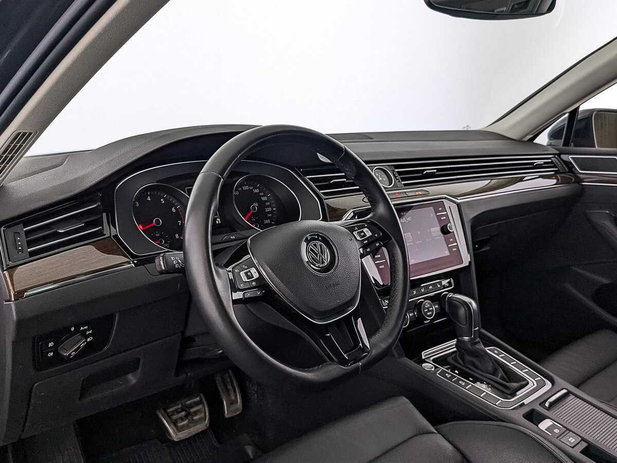 Volkswagen Passat, 2019 Фото №15