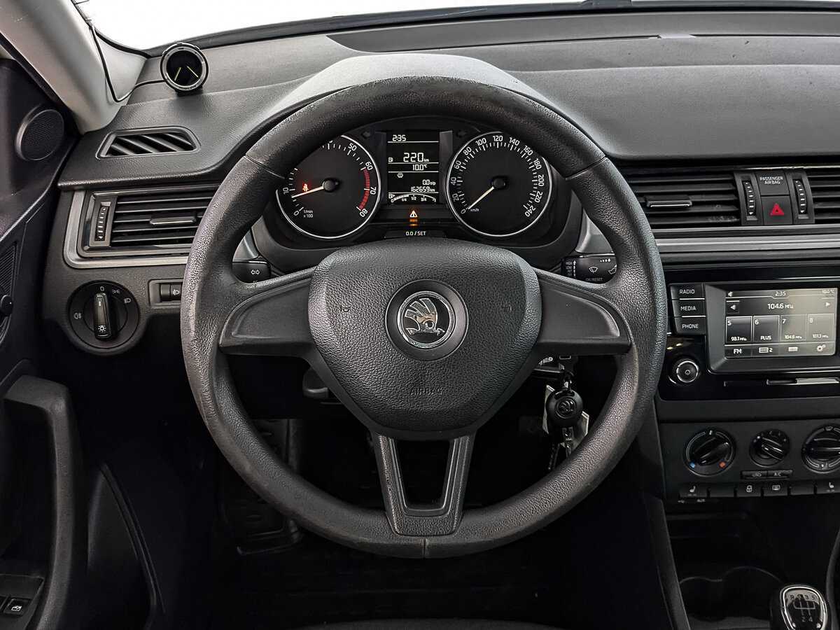 Skoda Rapid, 2017 Фото №19