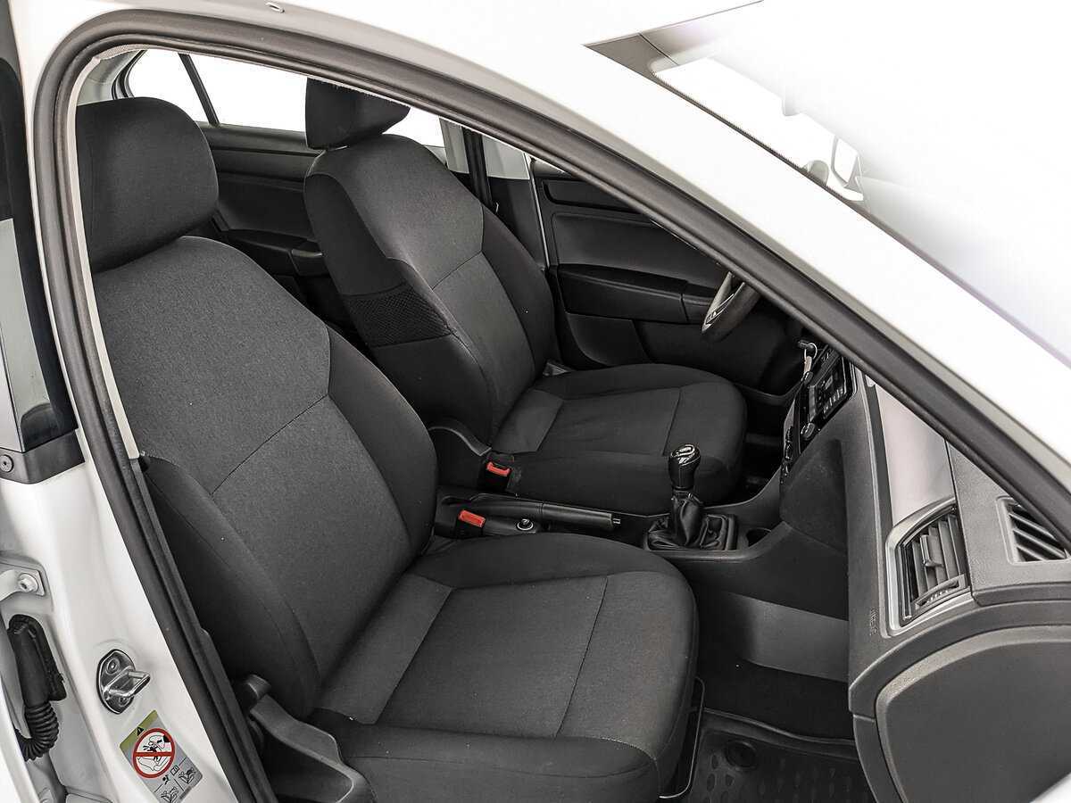 Skoda Rapid, 2017 Фото №23