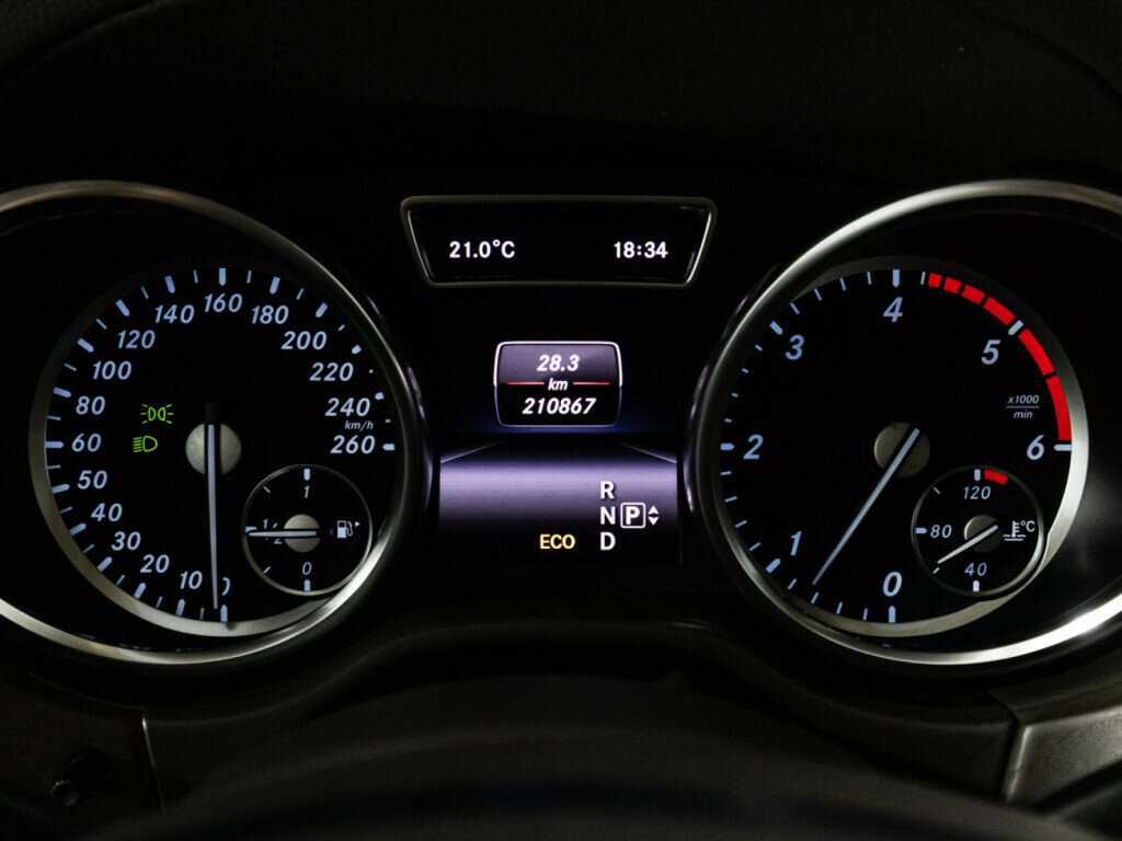 Mercedes-Benz M-Класс 350 CDI, 2015 Фото №12