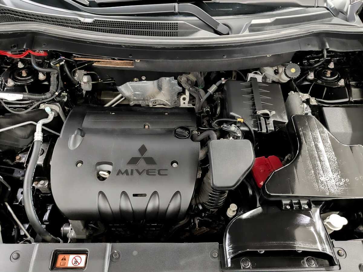 Mitsubishi Outlander, 2018 Фото №9