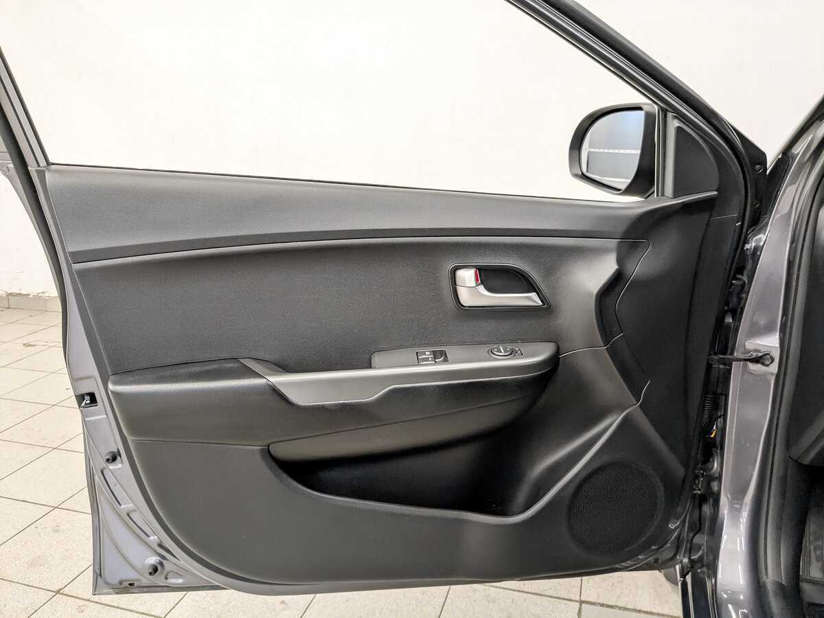 Kia Rio, 2015 Фото №17