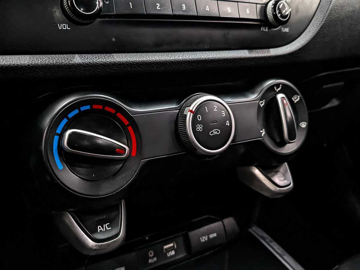 Kia Rio X-Line, 2020 Фото №19