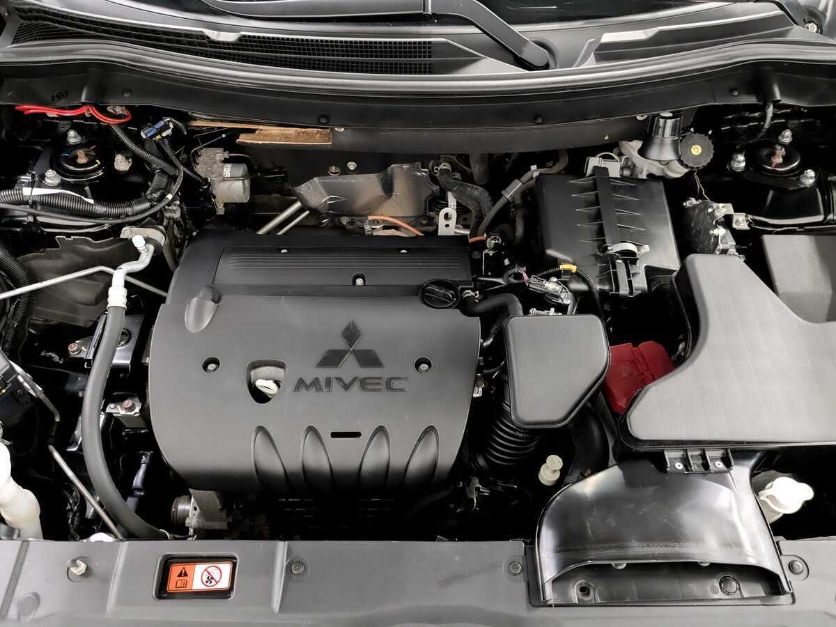 Mitsubishi Outlander, 2021 Фото №9