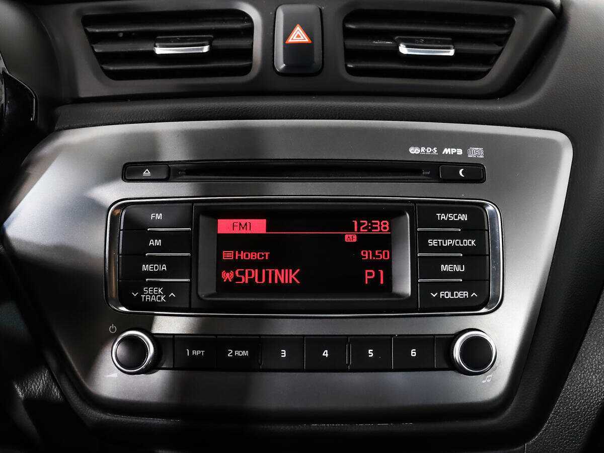 Kia Rio, 2017 Фото №13