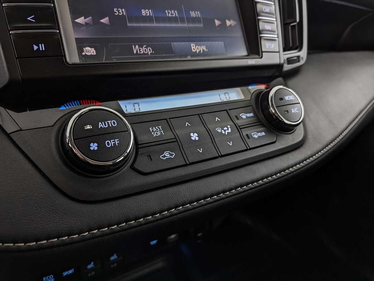 Toyota RAV4, 2017 Фото №23