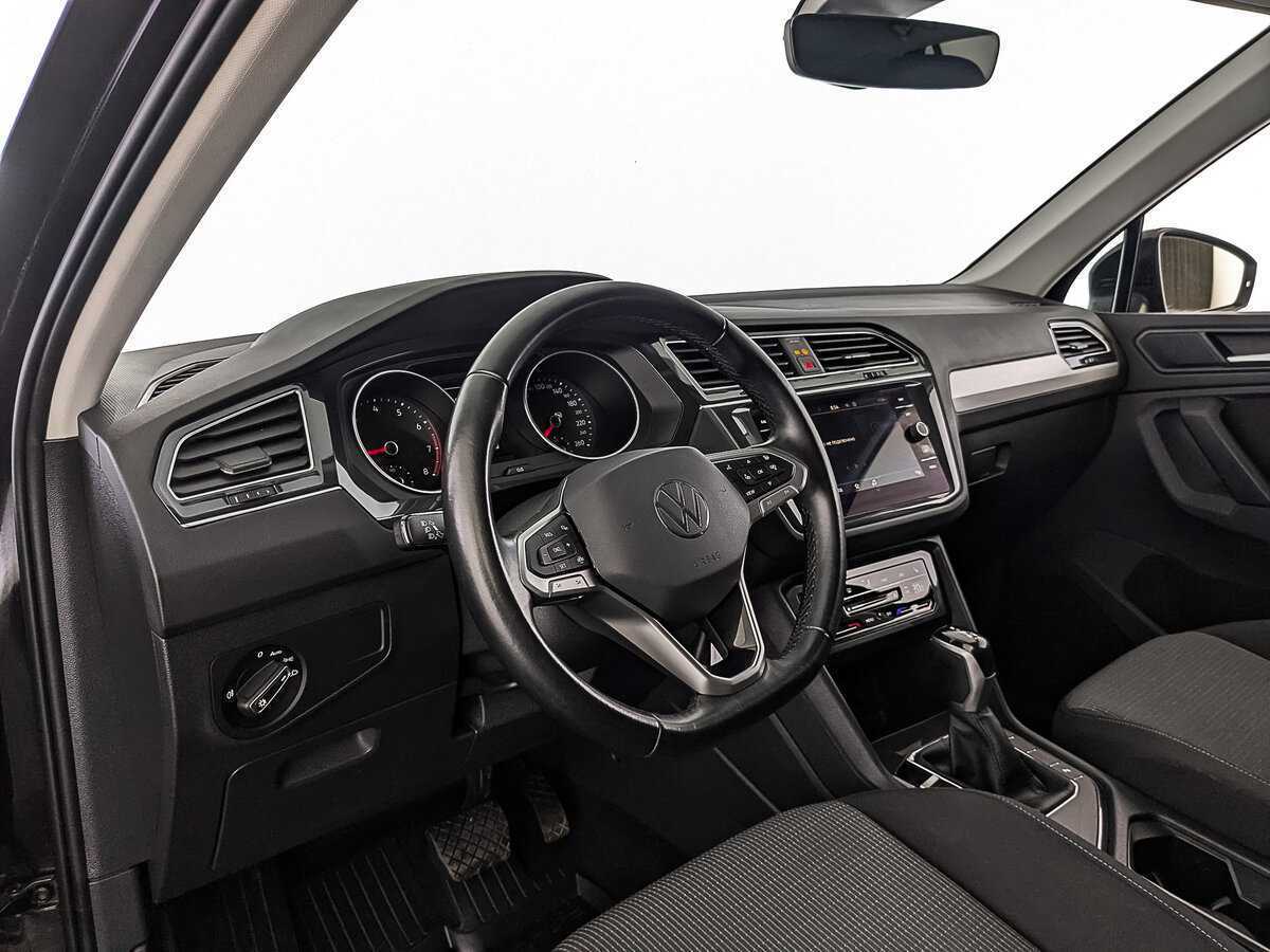 Volkswagen Tiguan, 2021 Фото №15