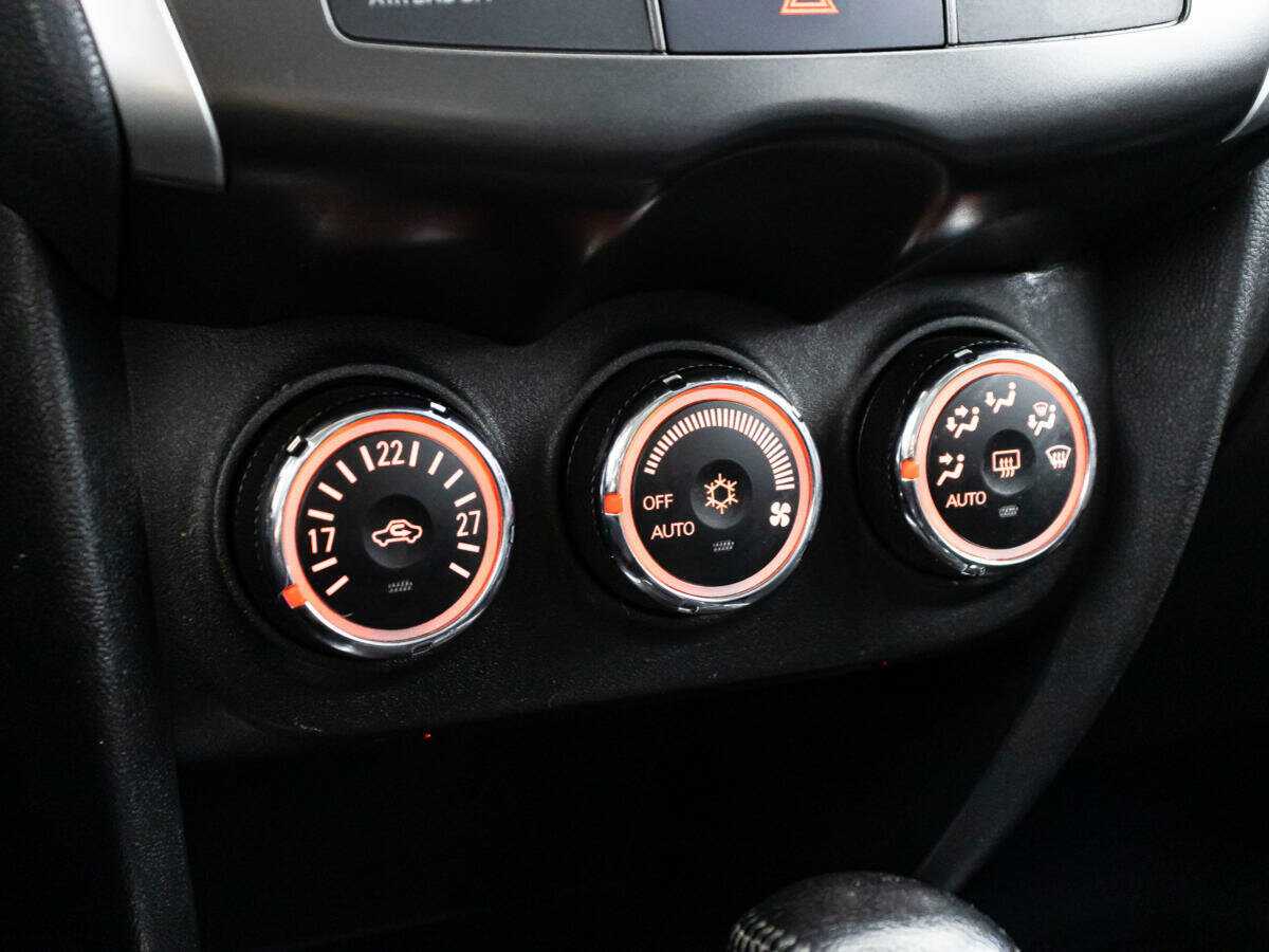 Mitsubishi ASX, 2012 Фото №16