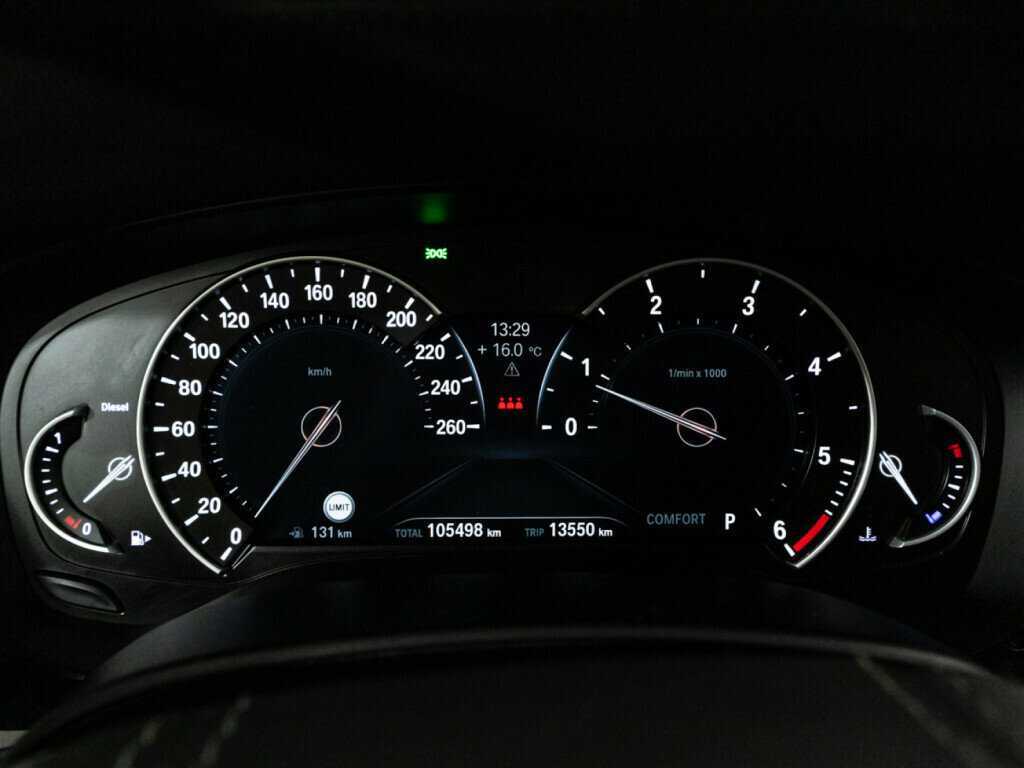 BMW 5 серии 520d xDrive, 2018 Фото №12