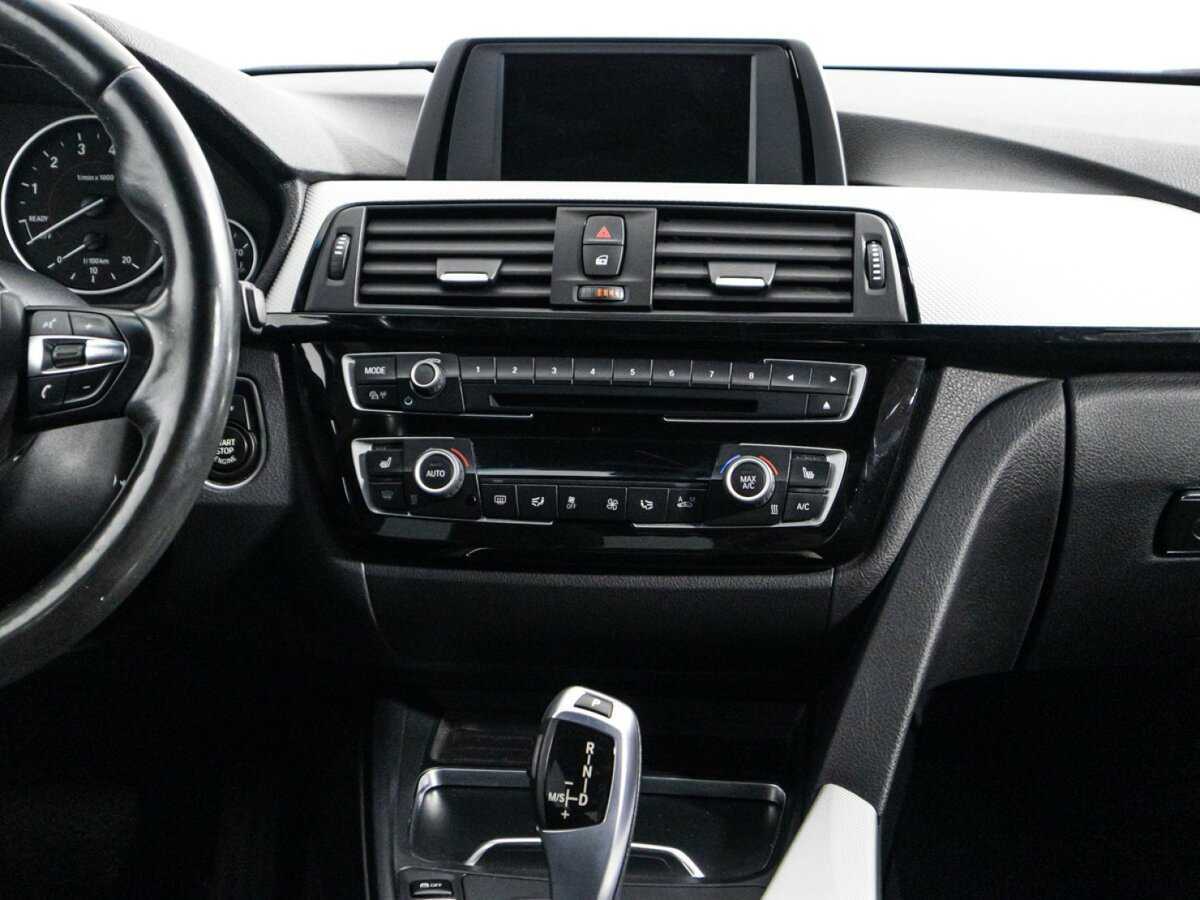 BMW 3 серии 320i xDrive, 2016 Фото №14