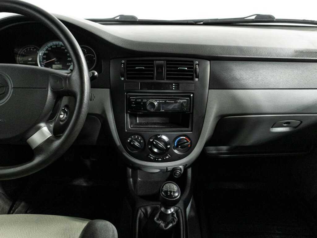 Daewoo Gentra, 2014 Фото №13