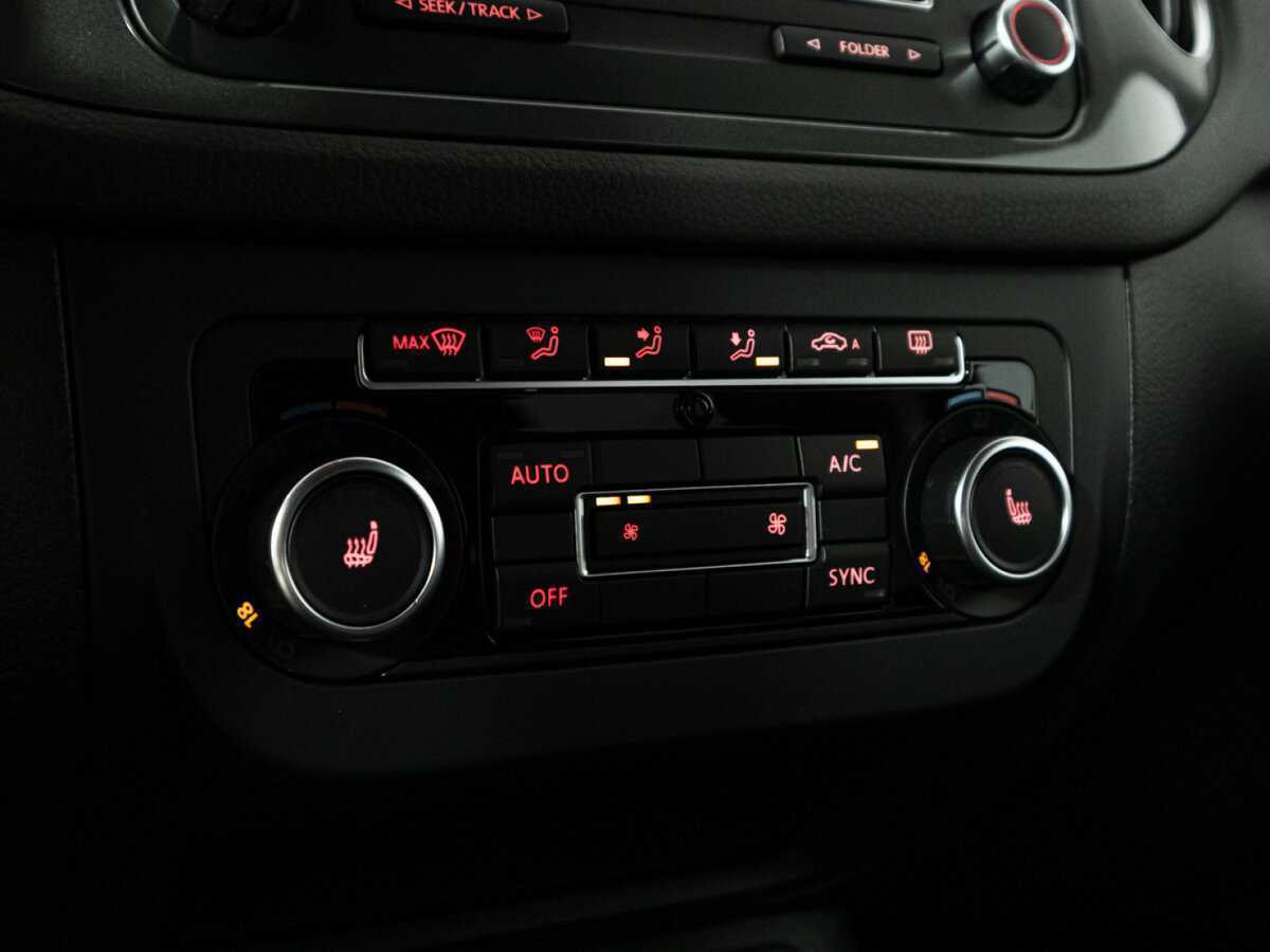 Volkswagen Tiguan, 2015 Фото №17