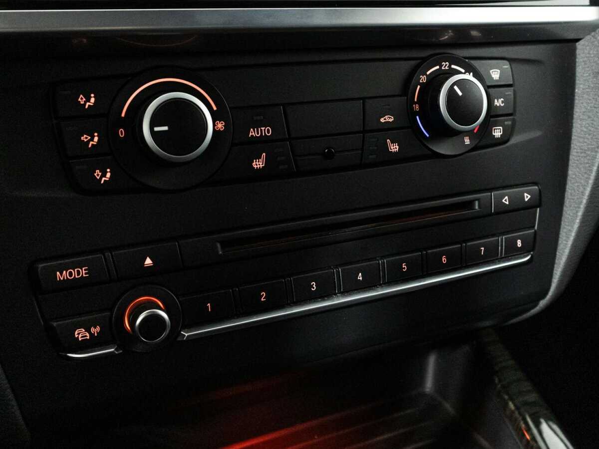 BMW X3 20i xDrive, 2014 Фото №15