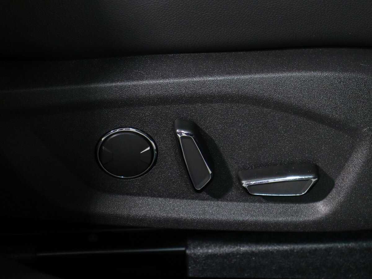 Ford Mondeo, 2018 Фото №17