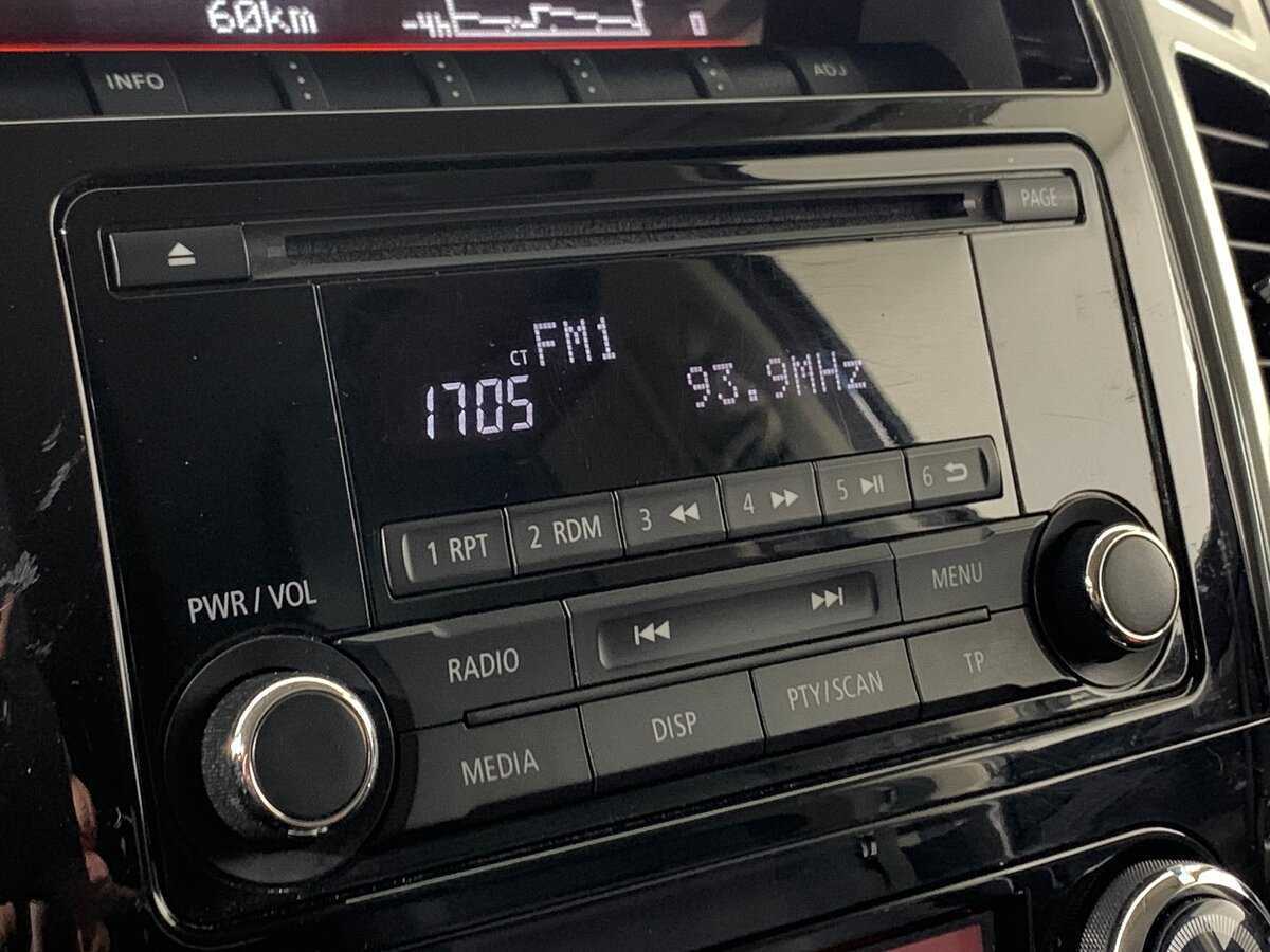 Mitsubishi Pajero, 2015 Фото №16