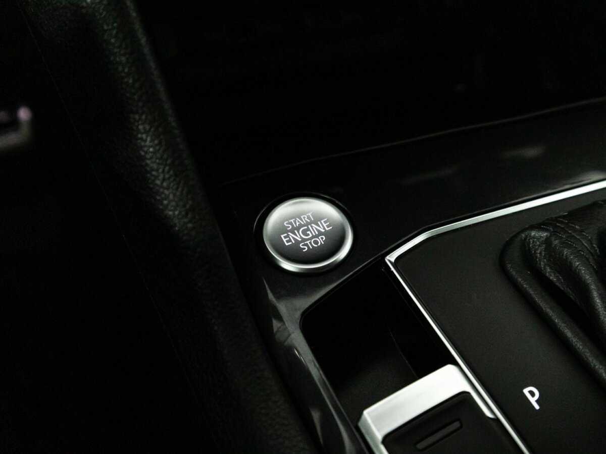 Volkswagen Tiguan, 2018 Фото №19