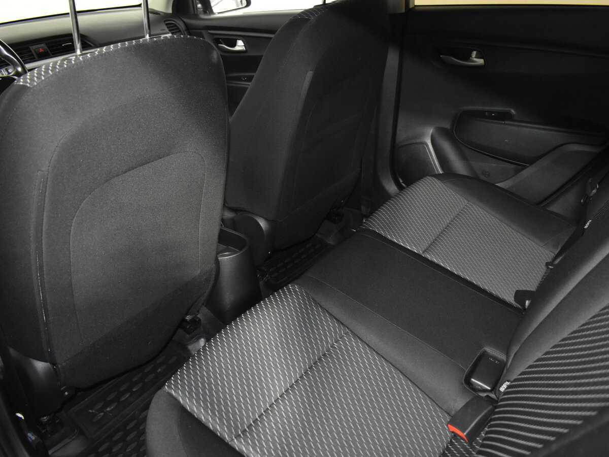 Kia Rio, 2017 Фото №16