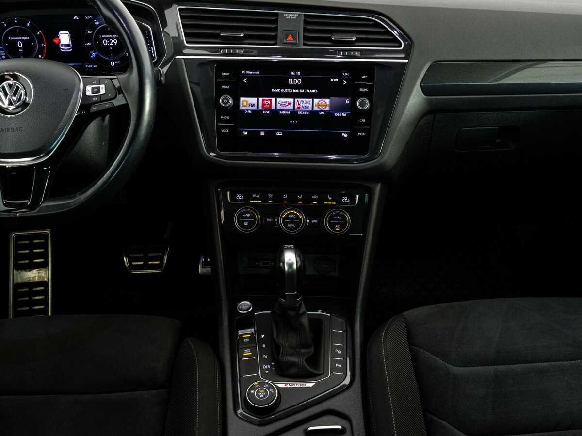 Volkswagen Tiguan, 2019 Фото №10