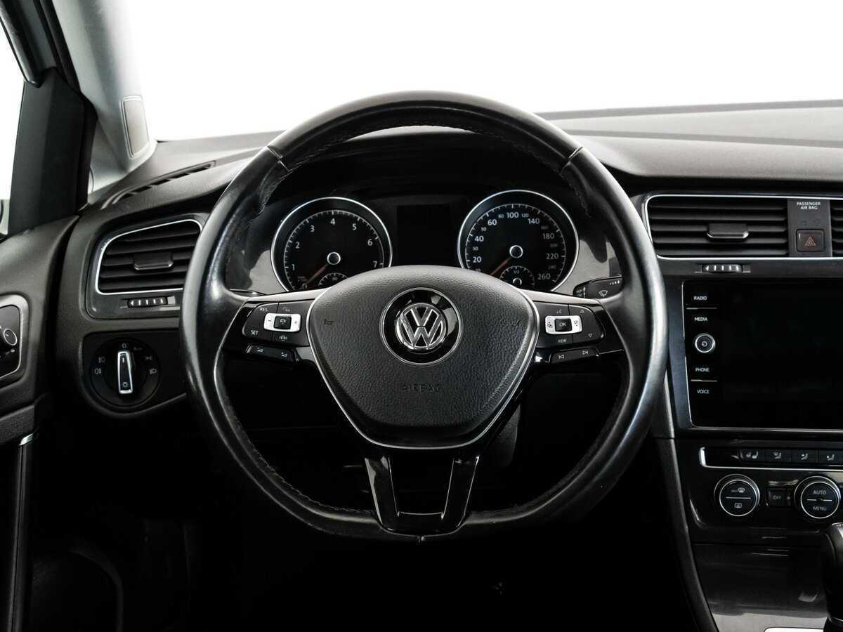 Volkswagen Golf, 2018 Фото №10