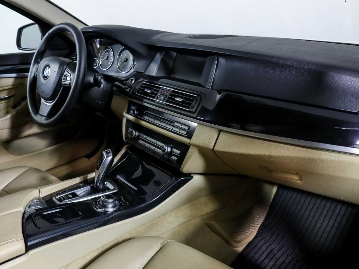 BMW 5 серии 528i xDrive, 2013 Фото №9