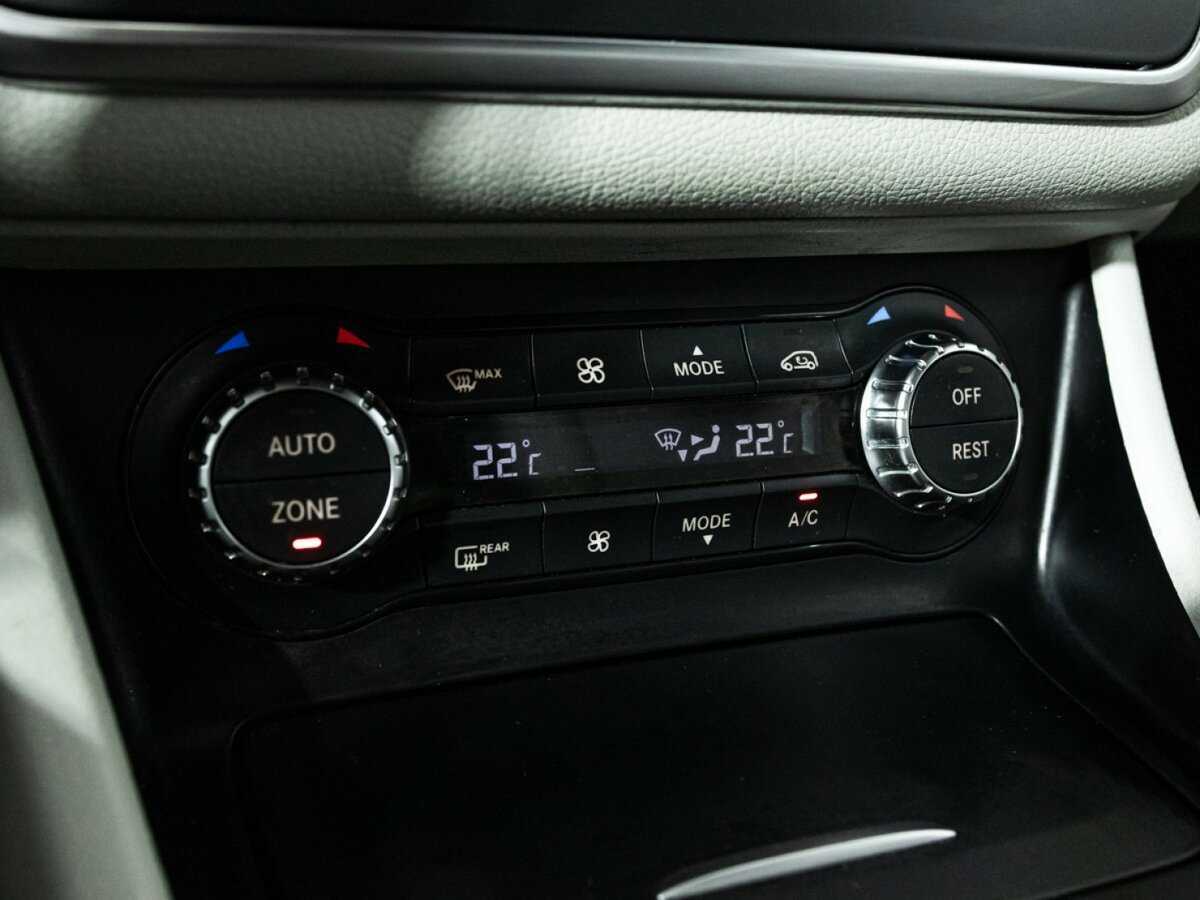 Mercedes-Benz CLA 200, 2014 Фото №14