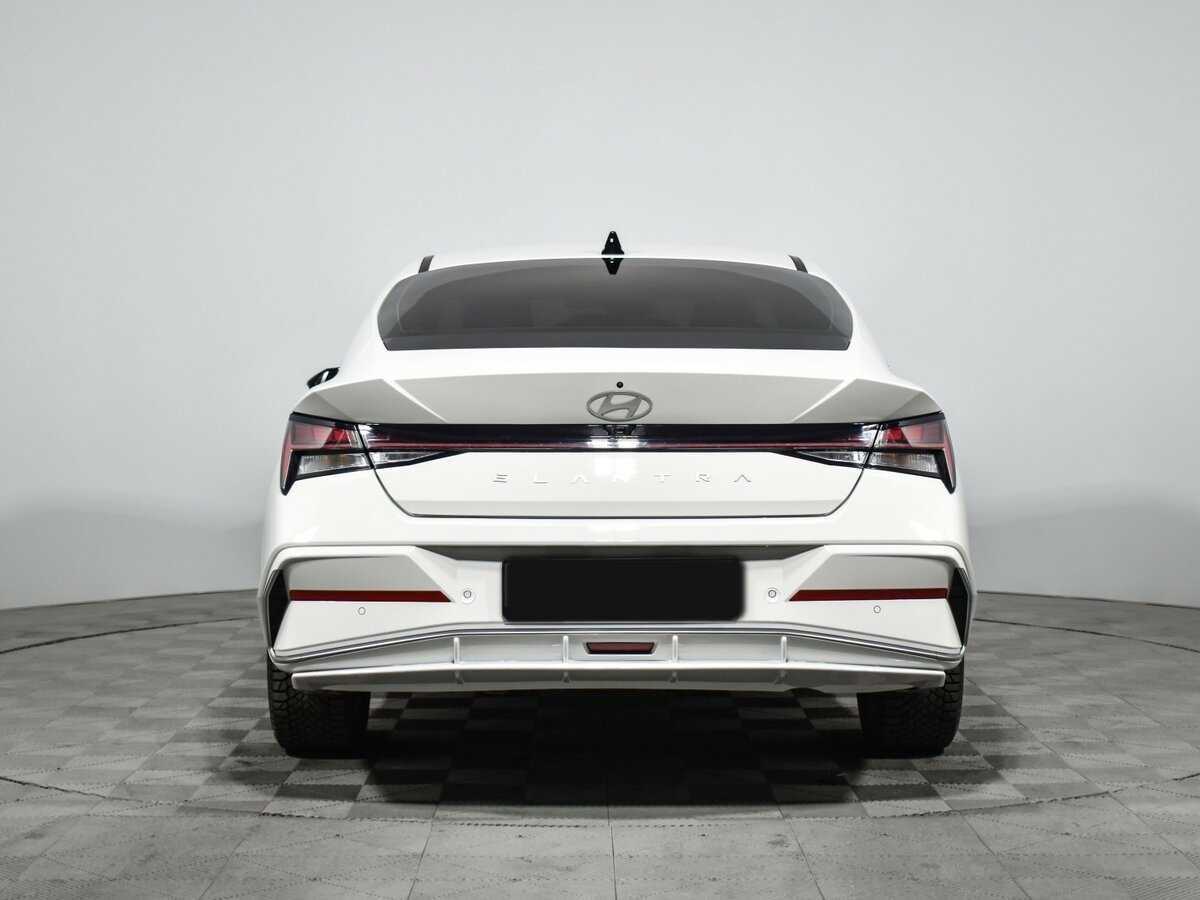 Hyundai Elantra, 2023 Фото №6