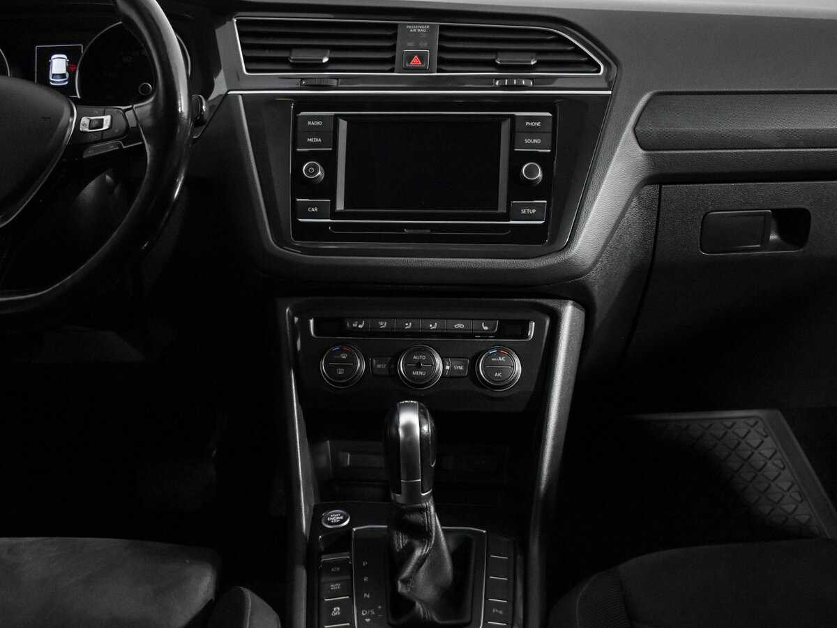 Volkswagen Tiguan, 2017 Фото №16