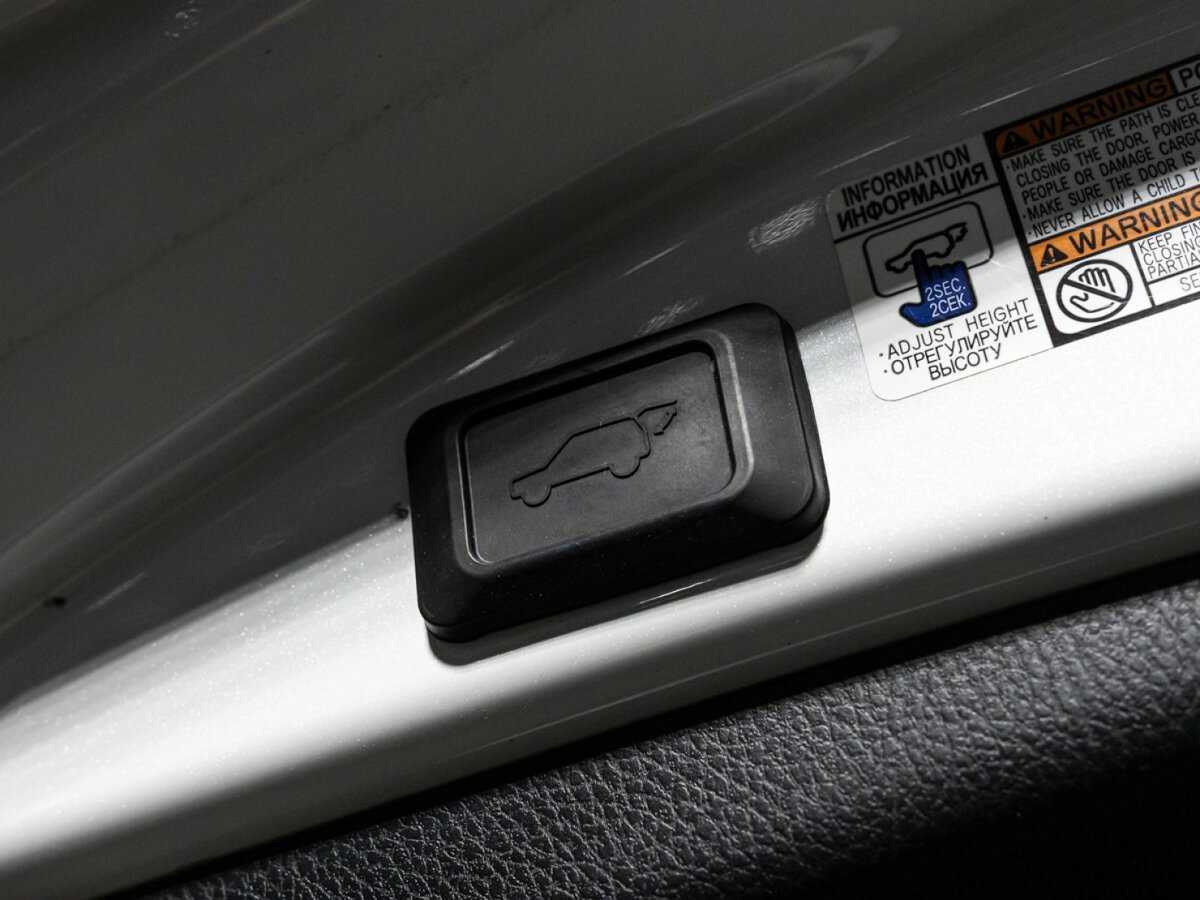 Toyota RAV4, 2019 Фото №15