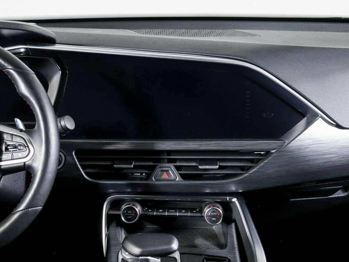 Geely Tugella, 2022 Фото №13